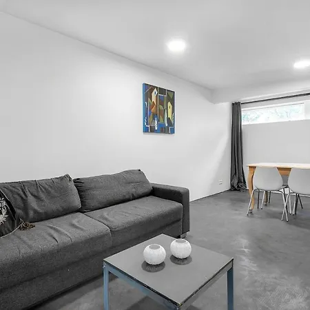 Lovely Studio With Hot Tub Apartment Reykjavik